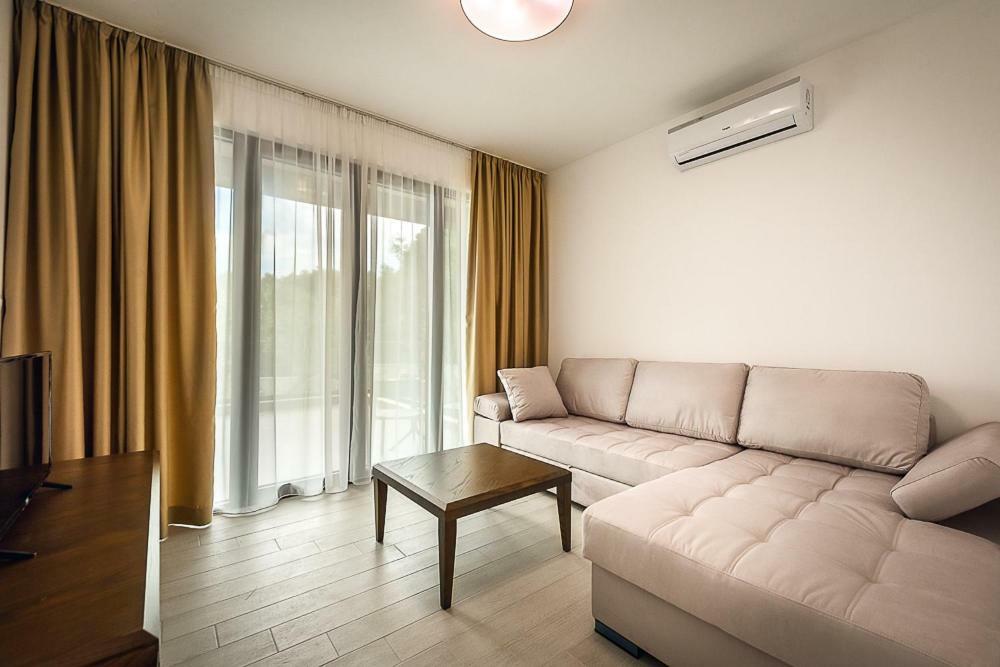 Adria Lux Apartmens 2 Свети-Стефан Экстерьер фото