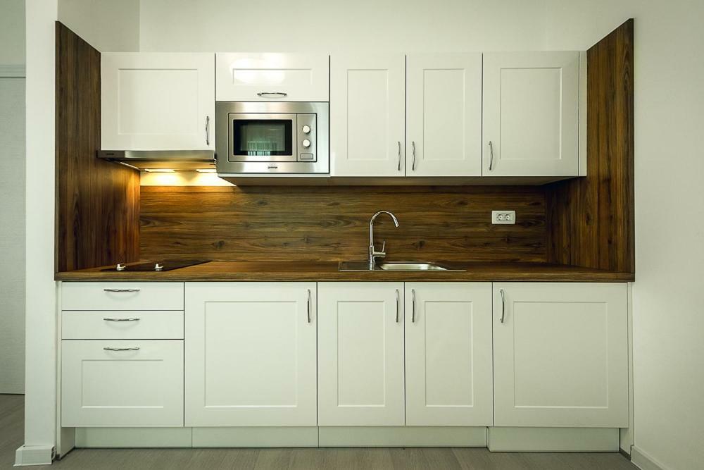 Adria Lux Apartmens 2 Свети-Стефан Экстерьер фото