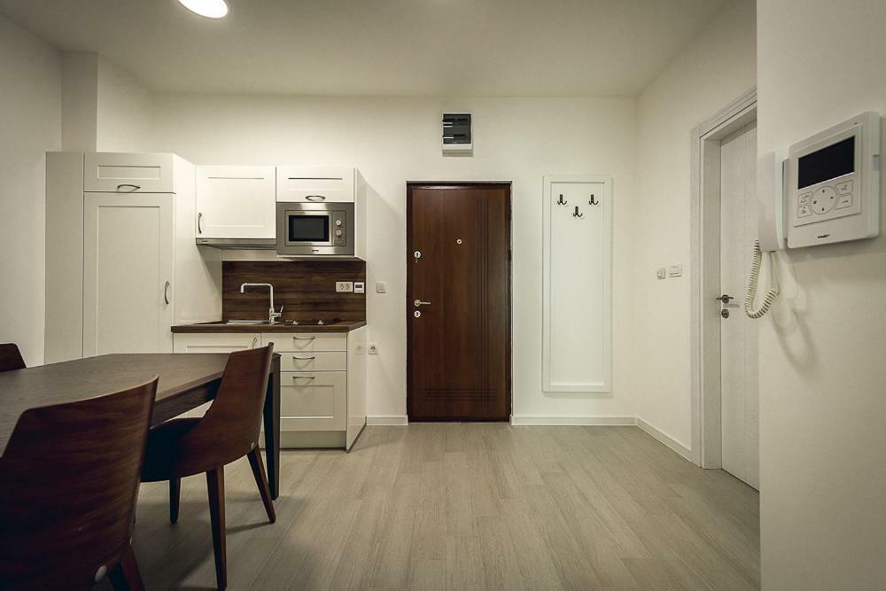 Adria Lux Apartmens 2 Свети-Стефан Экстерьер фото