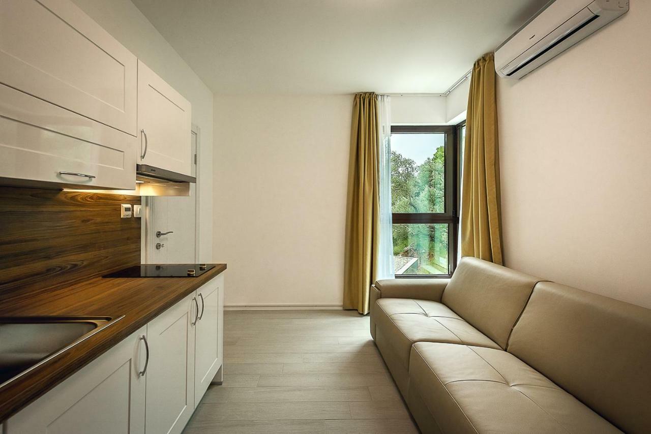Adria Lux Apartmens 2 Свети-Стефан Экстерьер фото