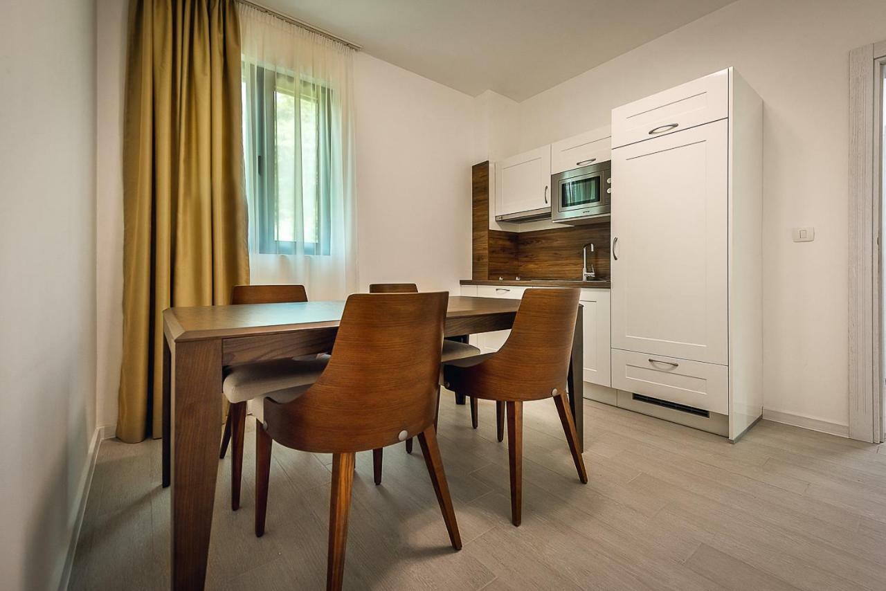 Adria Lux Apartmens 2 Свети-Стефан Экстерьер фото